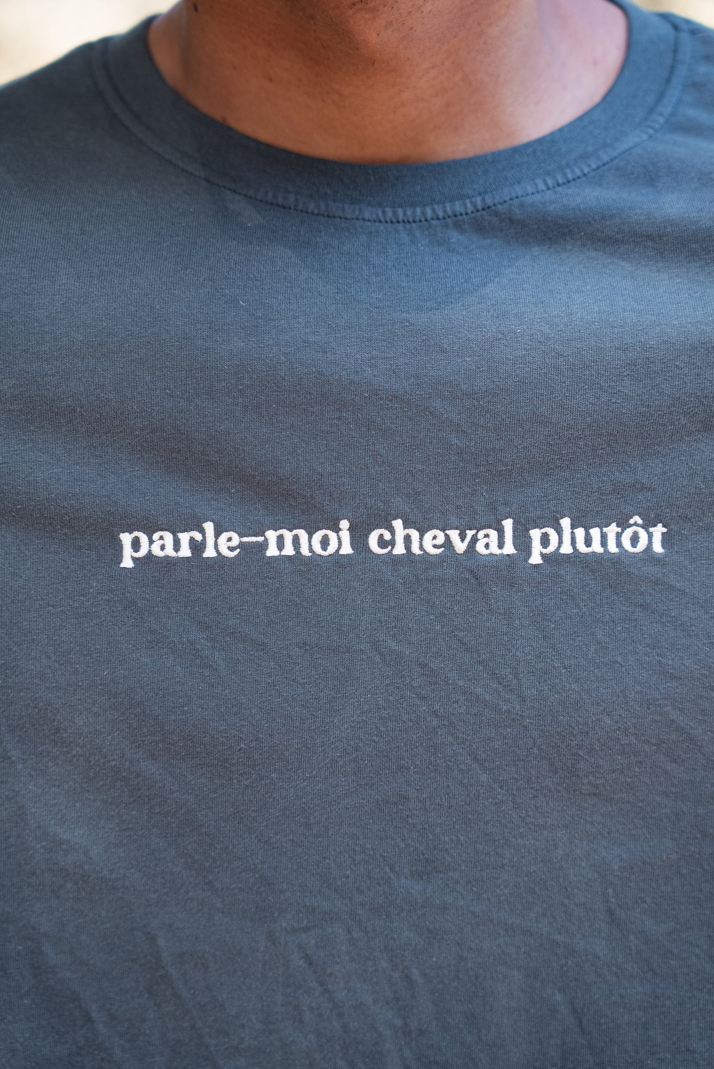 T-SHIRT PARLE-MOI CHEVAL PLUTÔT