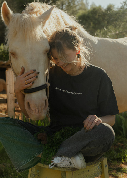 T-SHIRT PARLE-MOI CHEVAL PLUTÔT - V2
