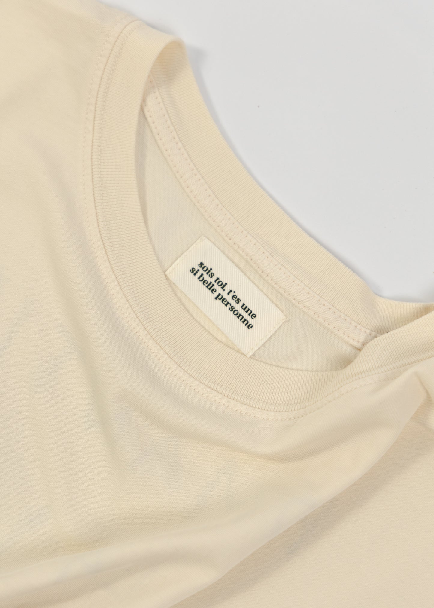 T-SHIRT BASÉE SUR DES FAITS RÉELS