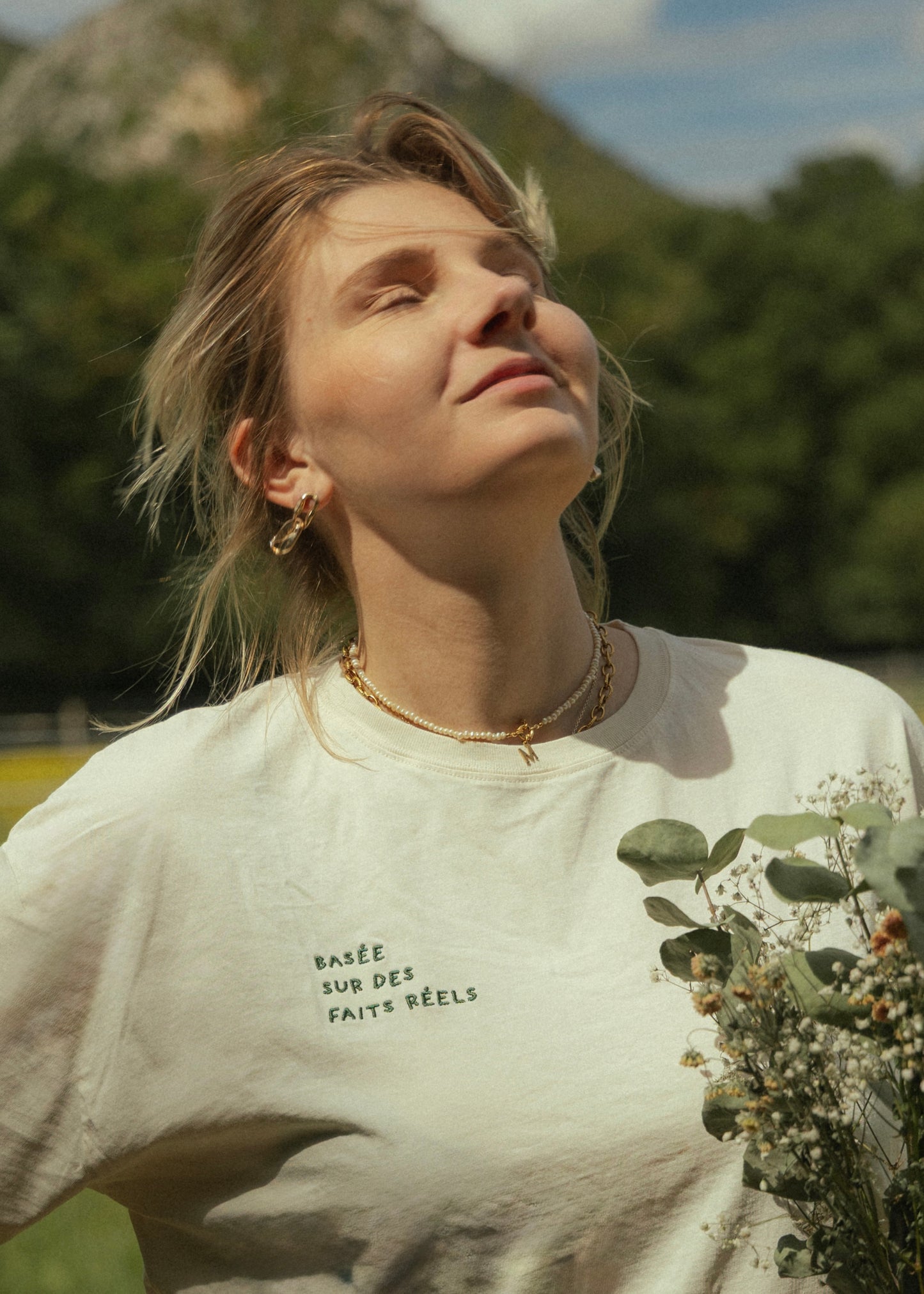 T-SHIRT BASÉE SUR DES FAITS RÉELS
